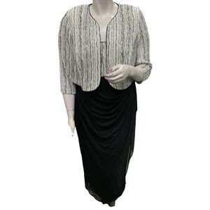 Elegant Black and White Women's Skirt Size Xl